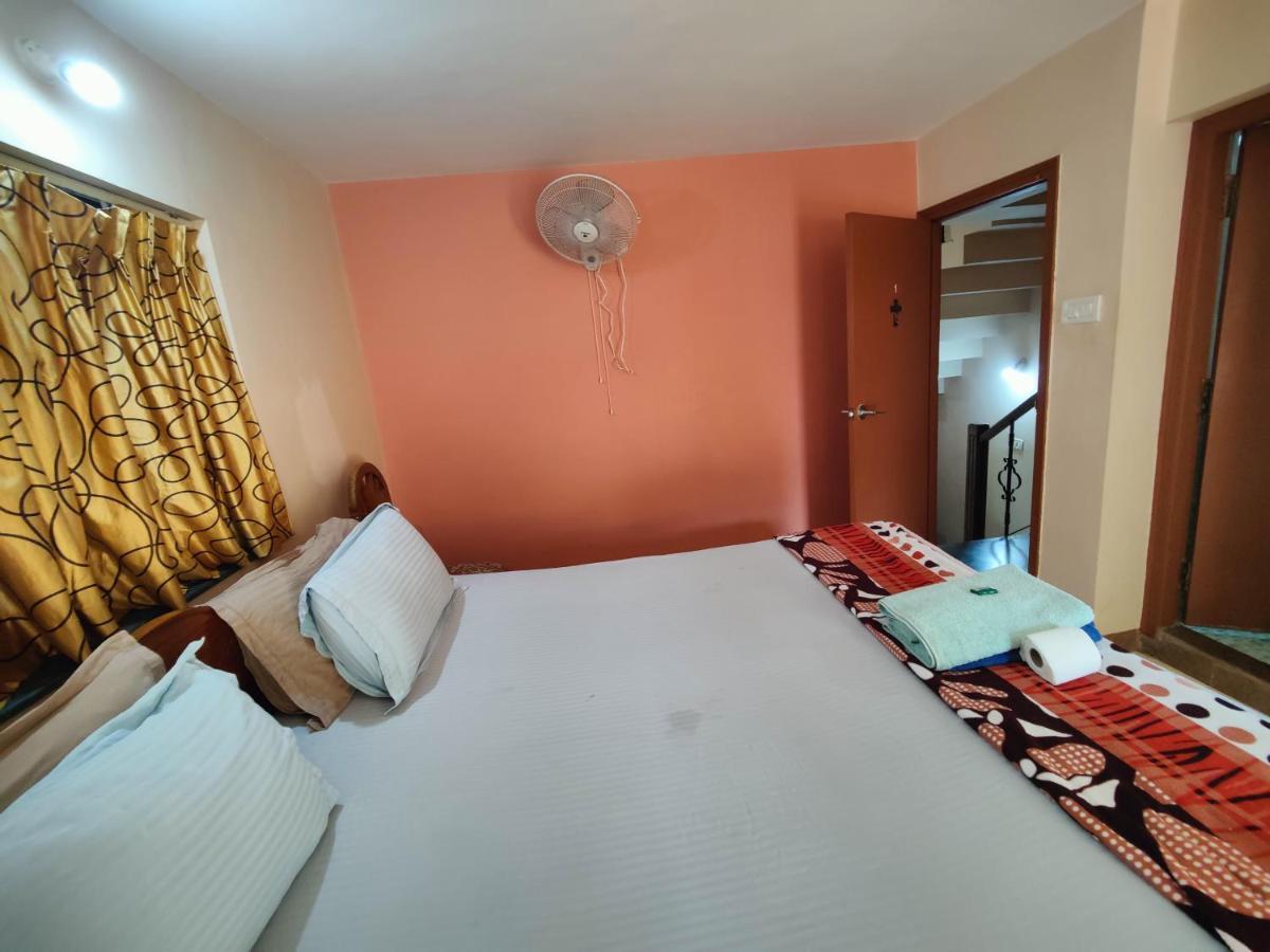 Menezes House Hotel Панаджи Екстериор снимка
