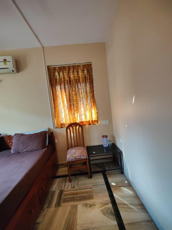 Menezes House Hotel Панаджи Екстериор снимка