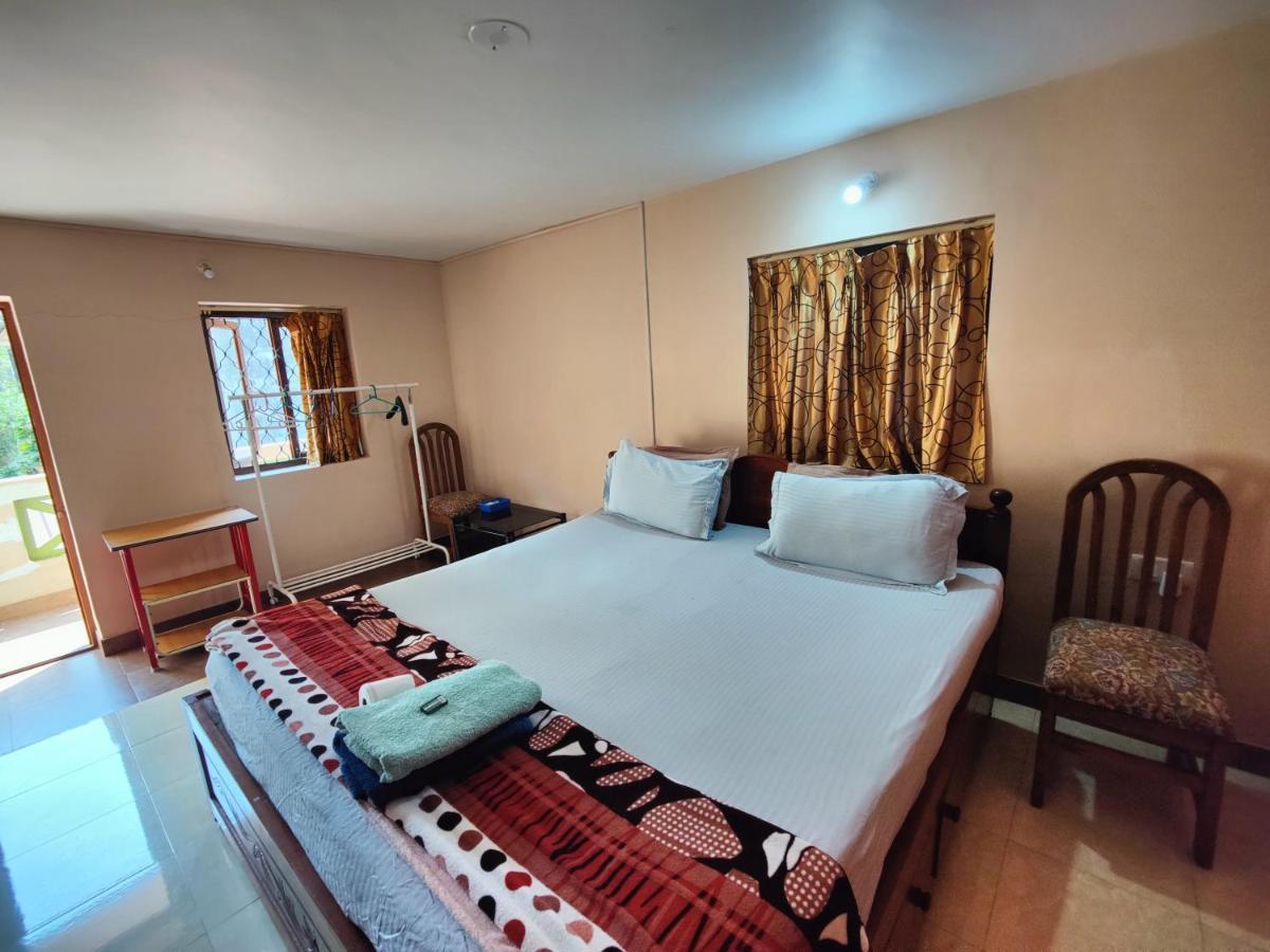Menezes House Hotel Панаджи Екстериор снимка