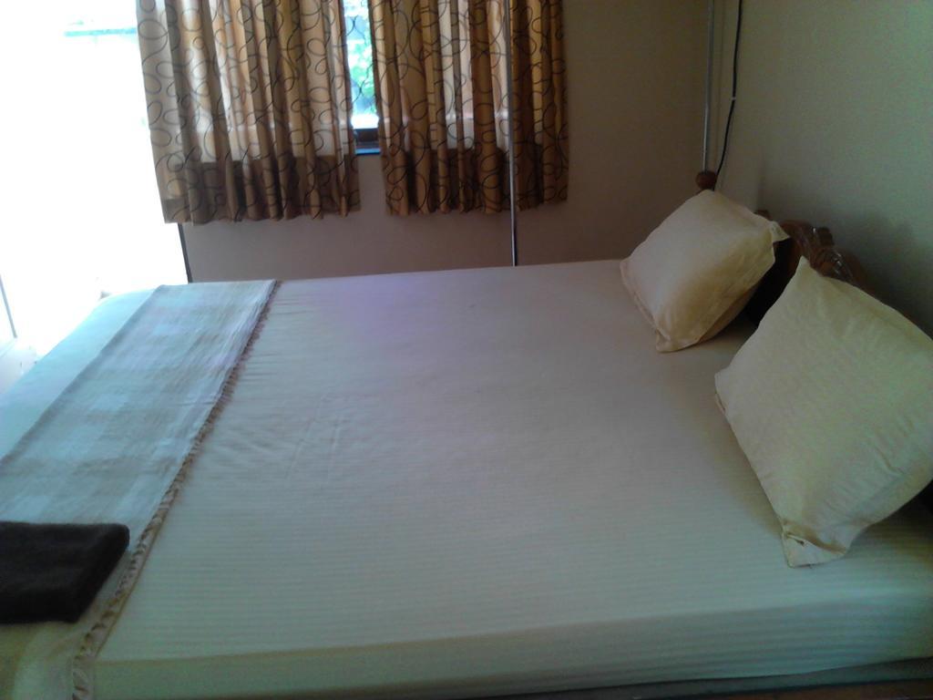 Menezes House Hotel Панаджи Екстериор снимка