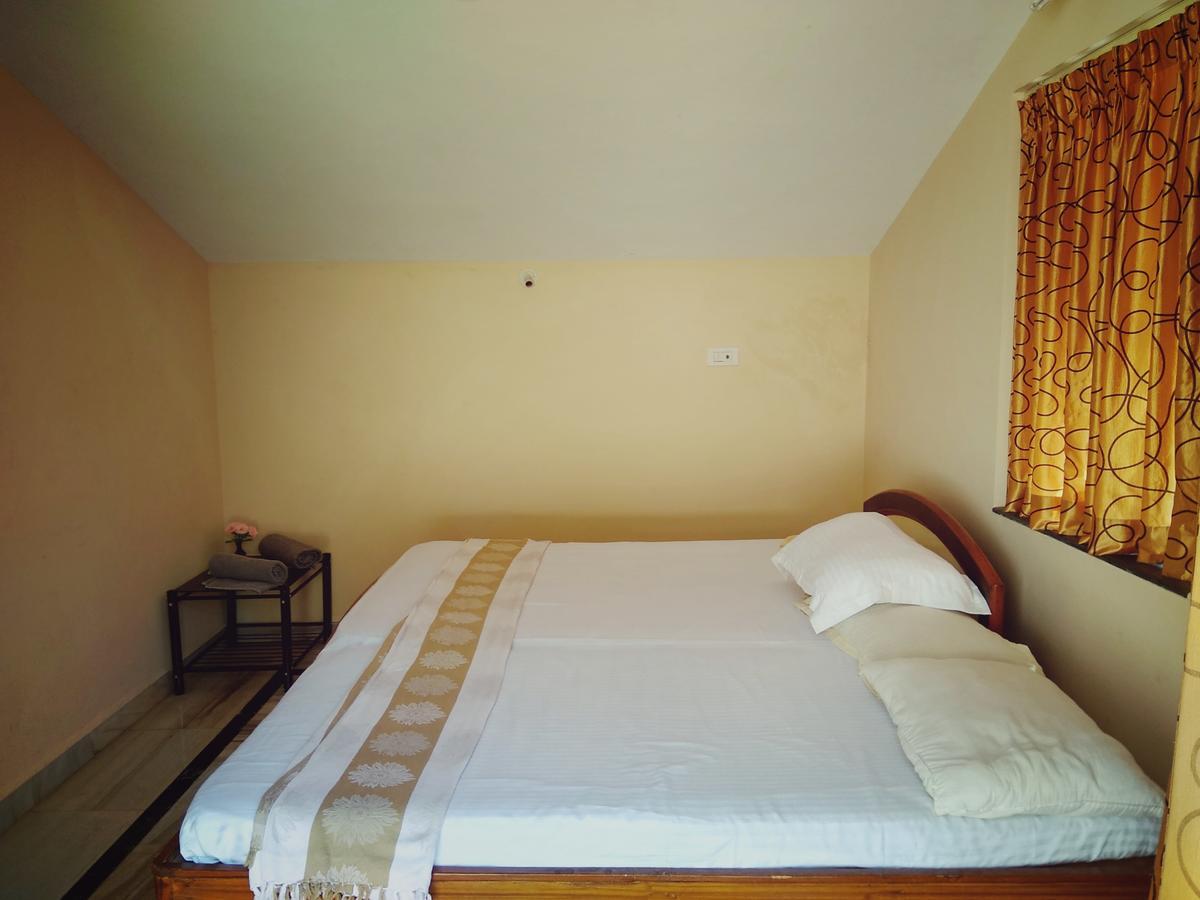 Menezes House Hotel Панаджи Екстериор снимка