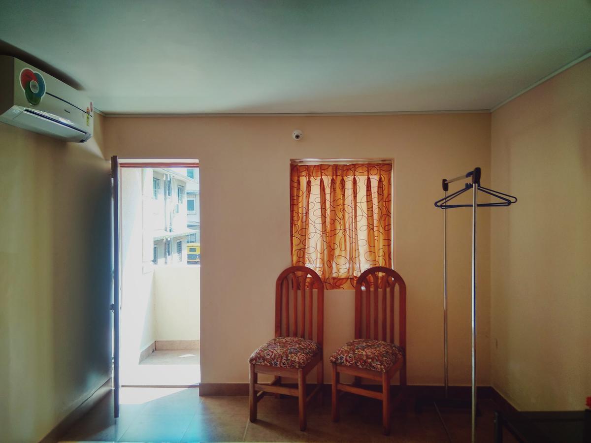 Menezes House Hotel Панаджи Екстериор снимка
